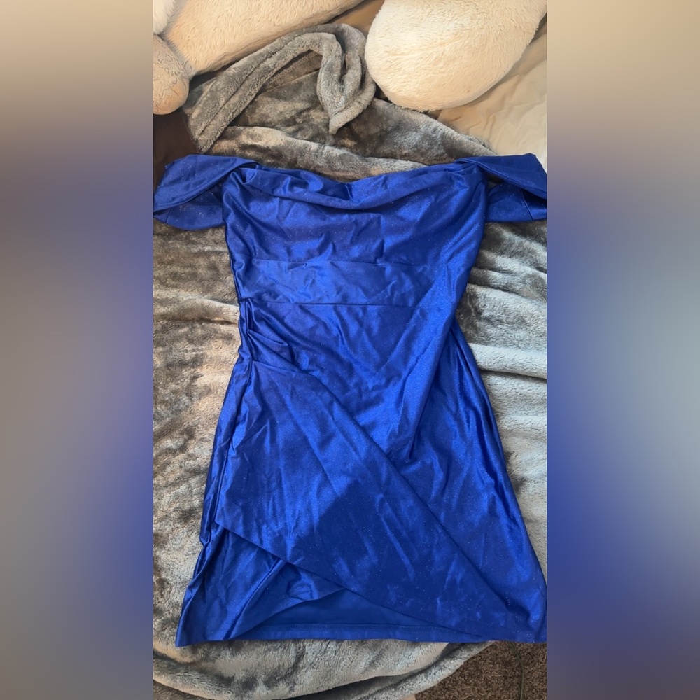 Windsor Blue and Black Mini Dresses - Picture 3 of 4